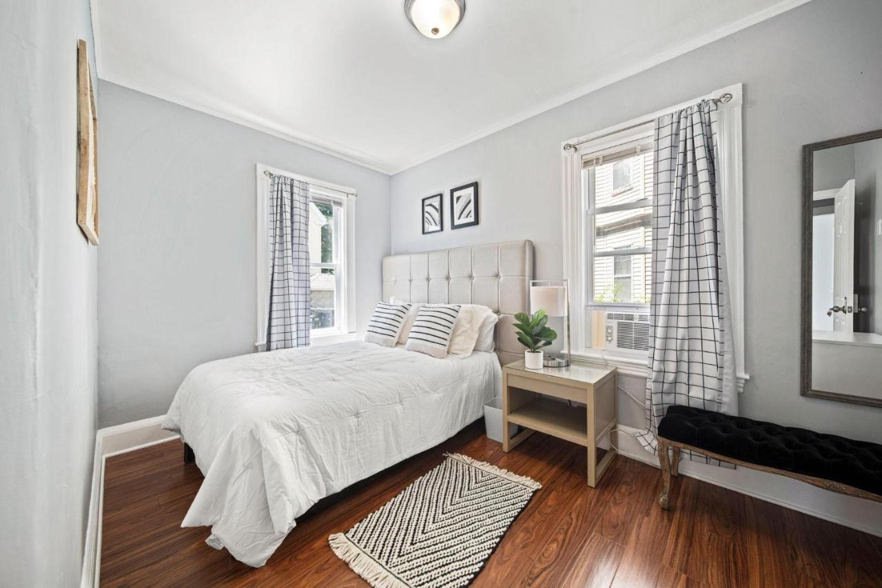 Cozy Up In 5Br Apt Near Charming Oak Square 波士顿 外观 照片