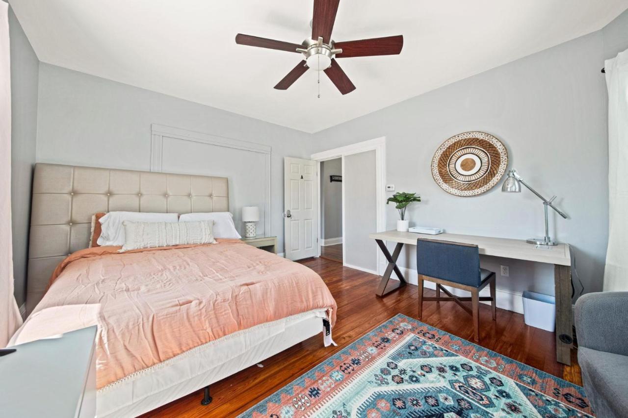 Cozy Up In 5Br Apt Near Charming Oak Square 波士顿 外观 照片